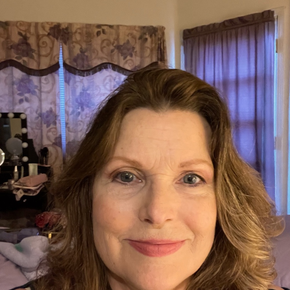Meet your Posher, Leah